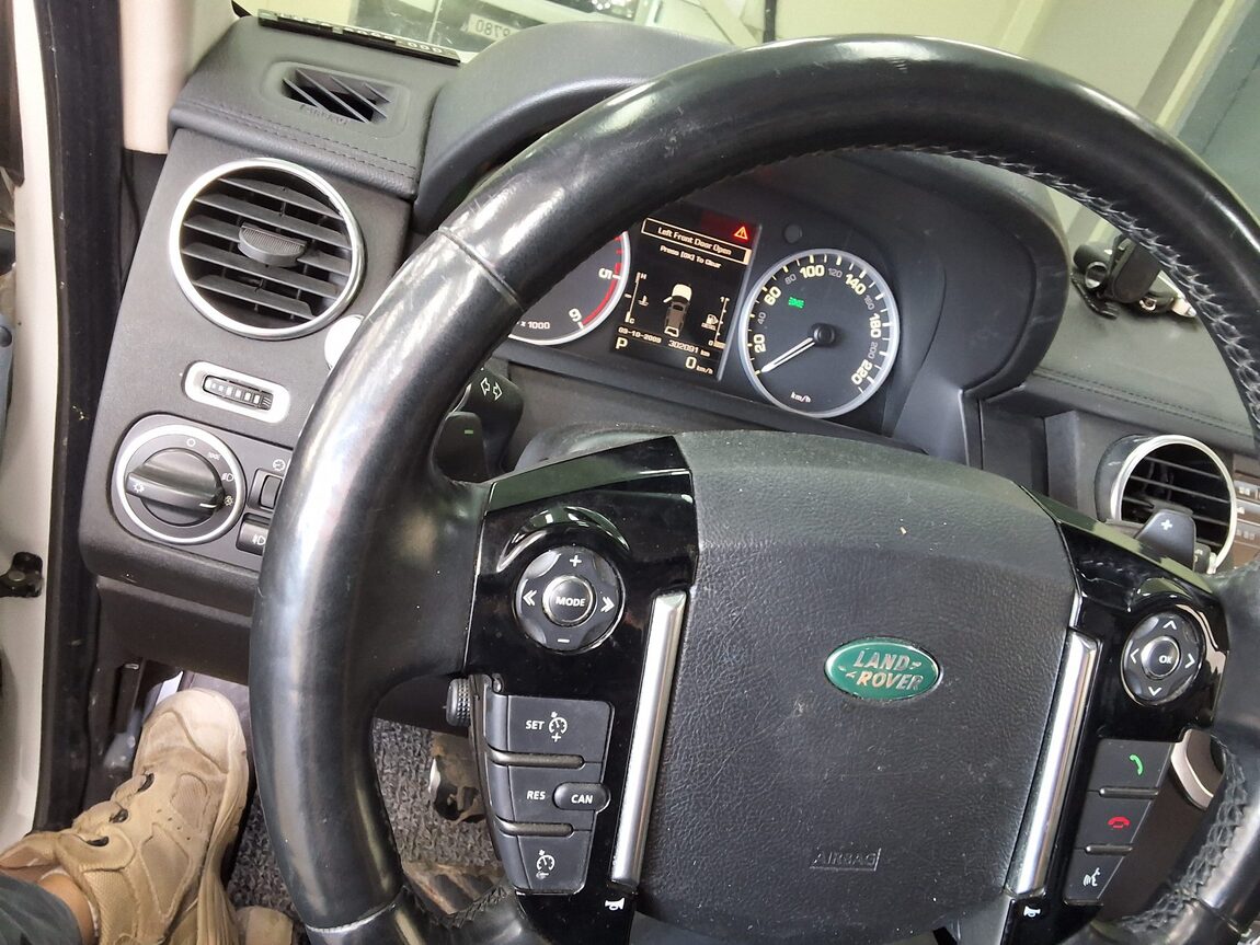 LAND ROVER DISCOVERY 4 3.0 SDV6 HSE 2012 - zdjęcie 23
