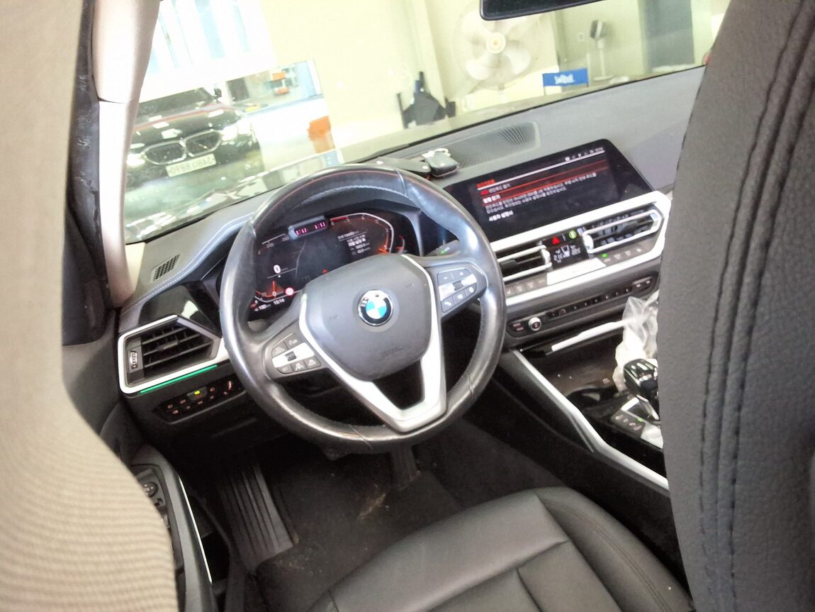 BMW 3 SERIES (7TH GEN) 320d 2019 - zdjęcie 12