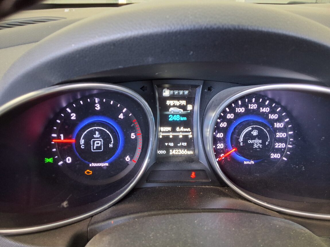 HYUNDAI SANTA FE (DM) DIESEL R2.0 4WD EXCLUSIVE SPECIAL 2015 - zdjęcie 9