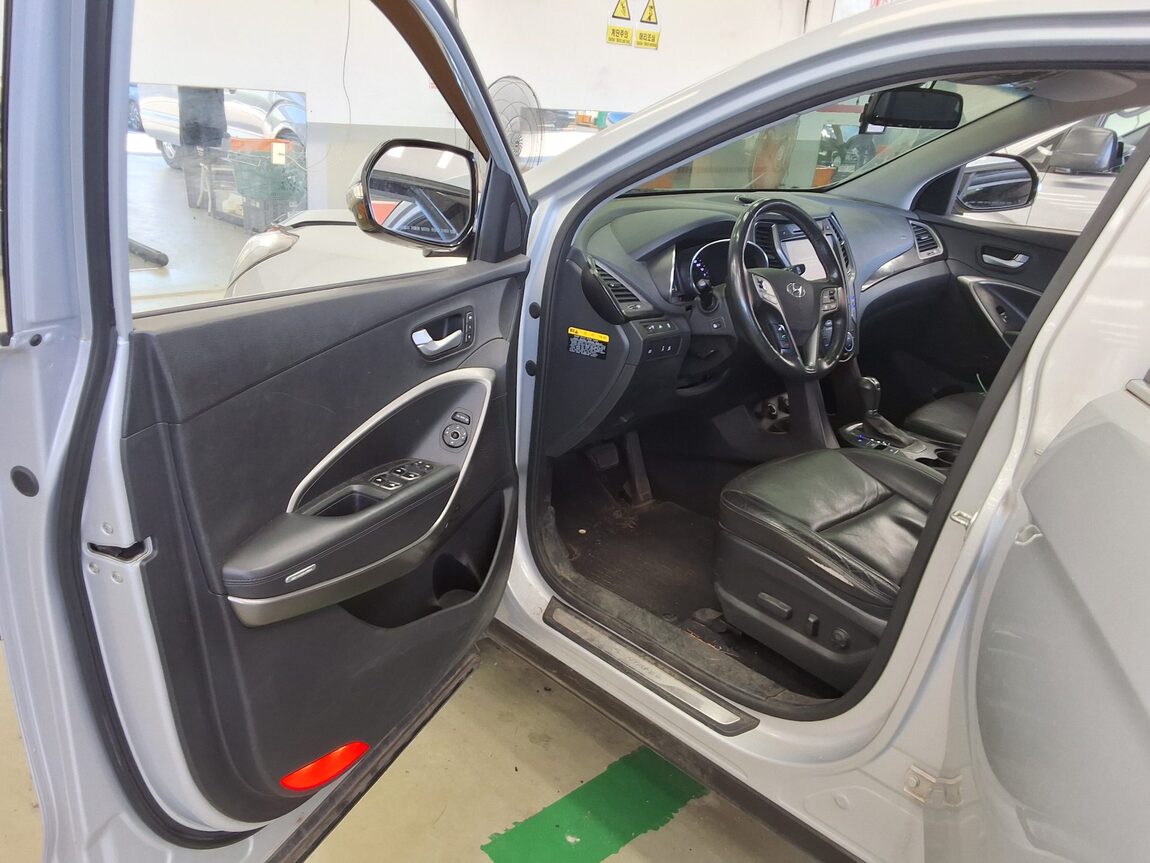 HYUNDAI SANTA FE (DM) DIESEL R2.0 4WD EXCLUSIVE SPECIAL 2015 - zdjęcie 10