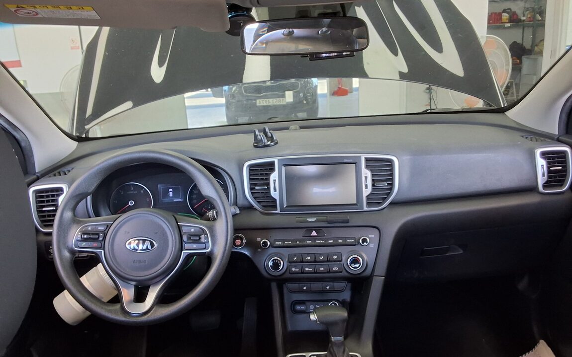 KIA NEW SPORTAGE 1.7 2WD TRENDY 2018 - zdjęcie 11