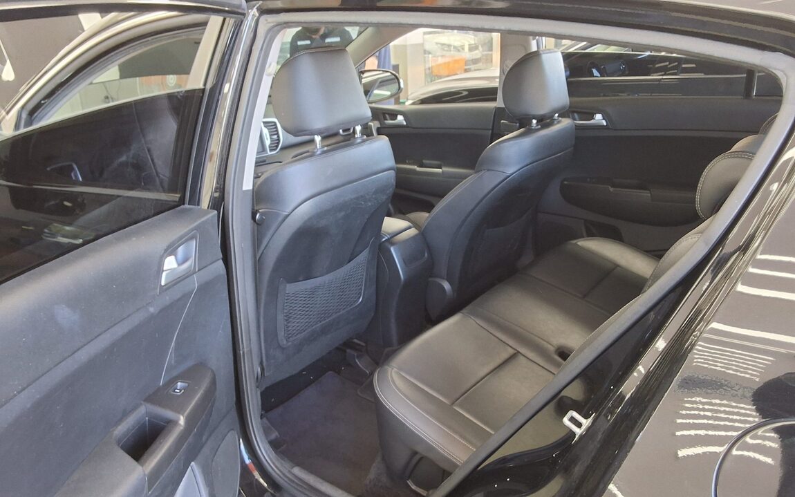 KIA NEW SPORTAGE 1.7 2WD TRENDY 2018 - zdjęcie 12