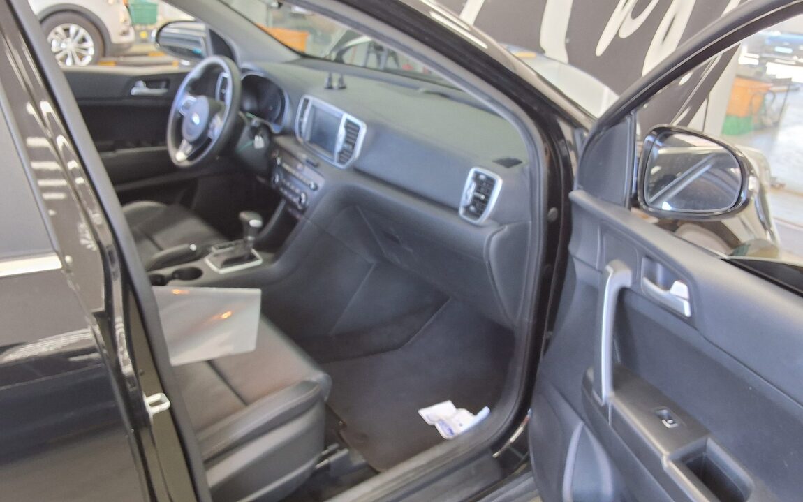 KIA NEW SPORTAGE 1.7 2WD TRENDY 2018 - zdjęcie 14