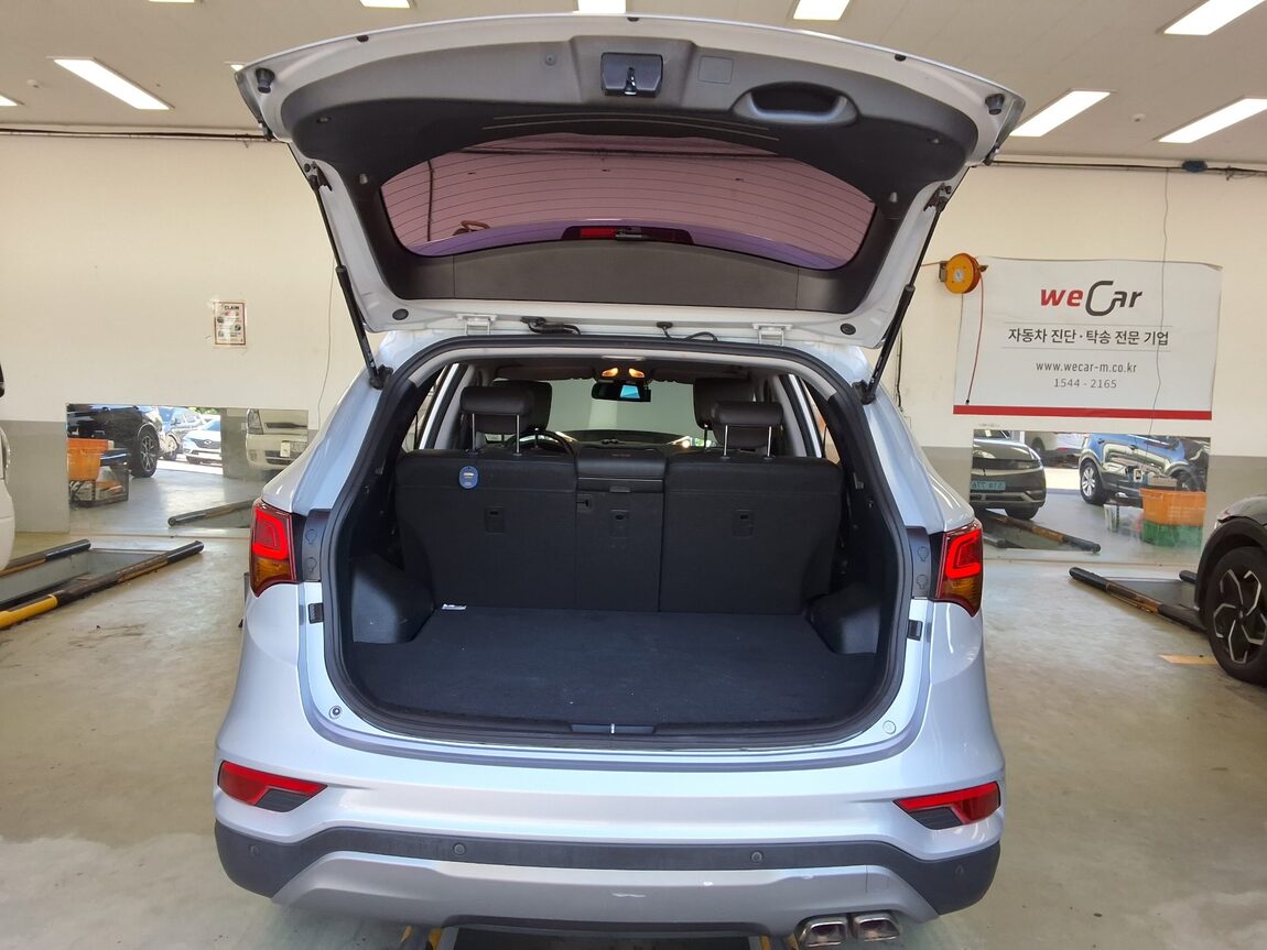 HYUNDAI SANTA FE THE PRIME DIESEL R2.0 2WD PREMIUM 2016 - zdjęcie 16