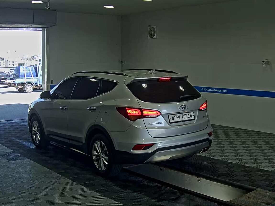HYUNDAI SANTA FE THE PRIME DIESEL R2.0 2WD PREMIUM 2016 - zdjęcie 6