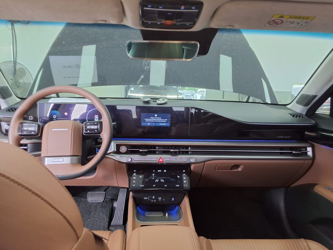 HYUNDAI THE ALL NEW GRANDEUR GASOLINE 3.5 AWD CALLIGRAPHY 2023 - zdjęcie 13