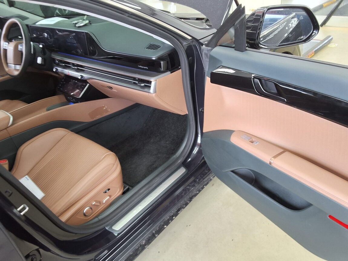 HYUNDAI THE ALL NEW GRANDEUR GASOLINE 3.5 AWD CALLIGRAPHY 2023 - zdjęcie 19
