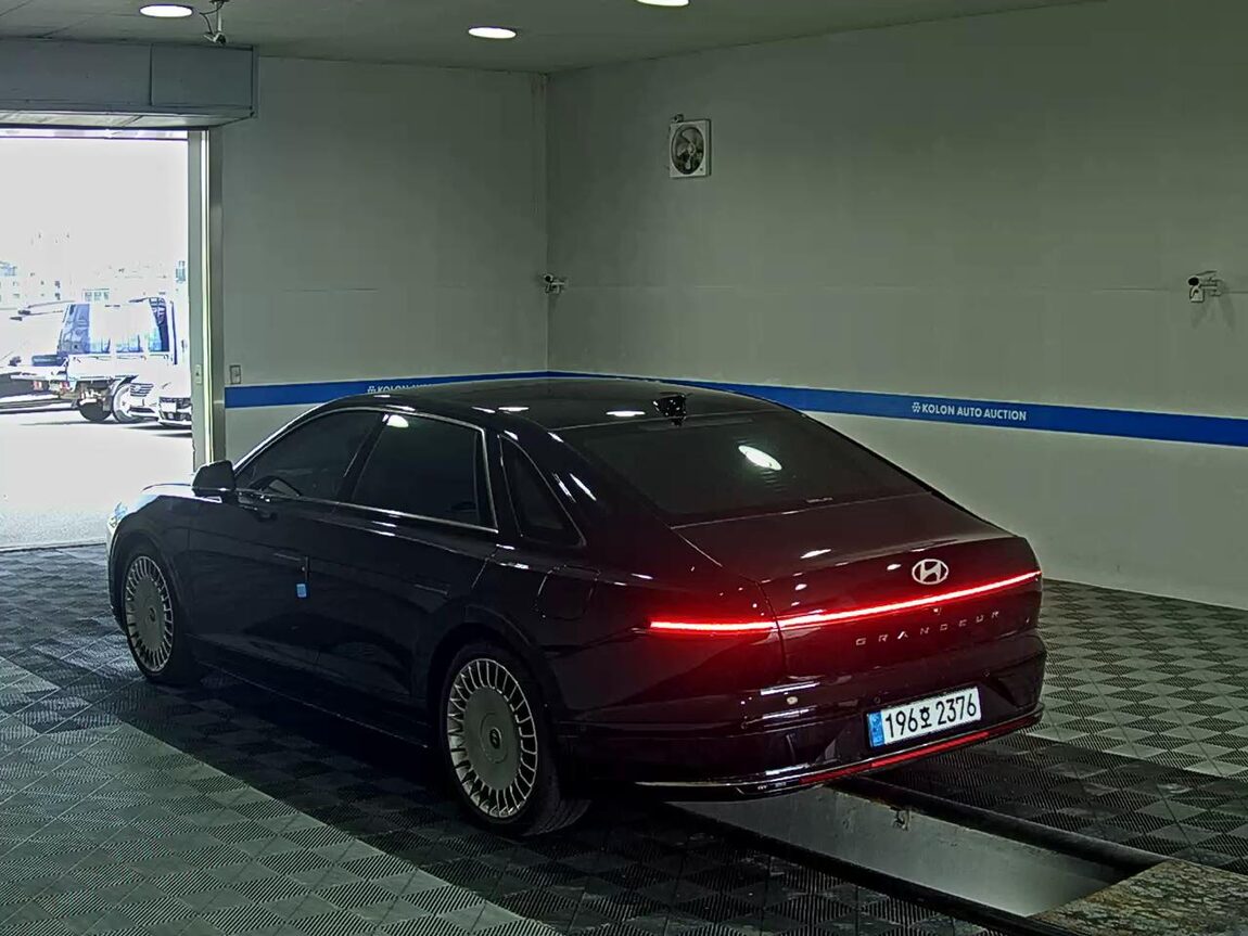 HYUNDAI THE ALL NEW GRANDEUR GASOLINE 3.5 AWD CALLIGRAPHY 2023 - zdjęcie 6