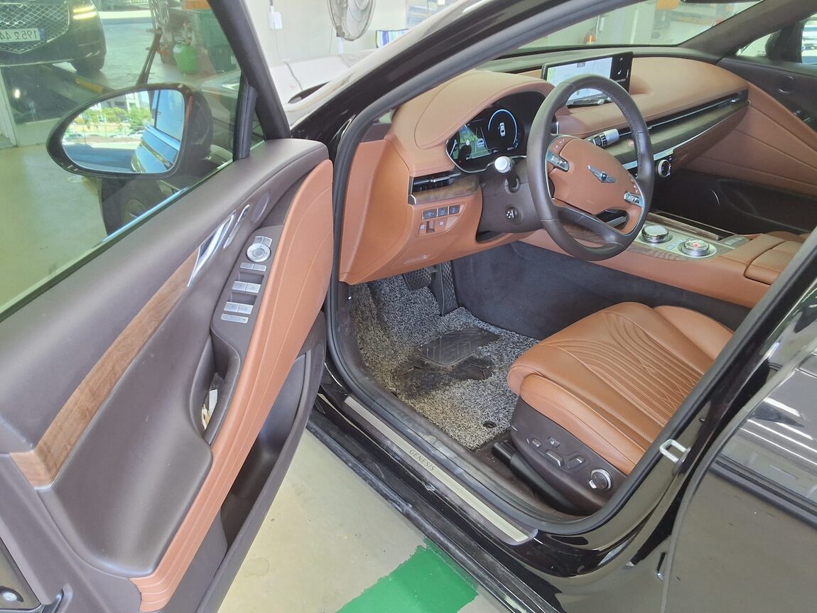 GENESIS THE ALL NEW G80 GASOLINE 2.5 2WD BASE MODEL 2023 - zdjęcie 11