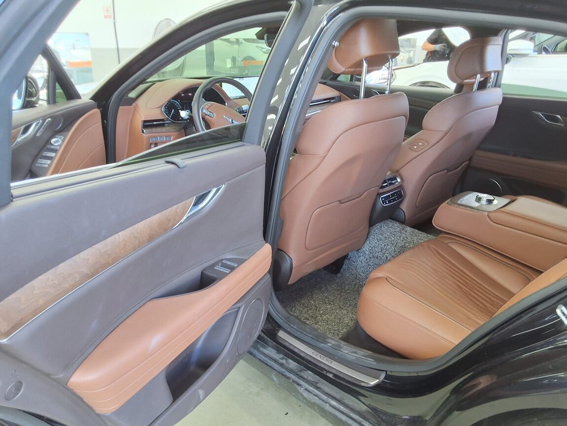GENESIS THE ALL NEW G80 GASOLINE 2.5 2WD BASE MODEL 2023 - zdjęcie 15