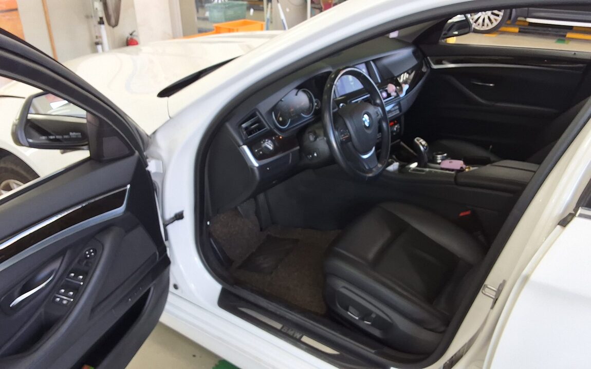 BMW 5 SERIES (6TH GEN) 528i xDRIVE 2014 - zdjęcie 10