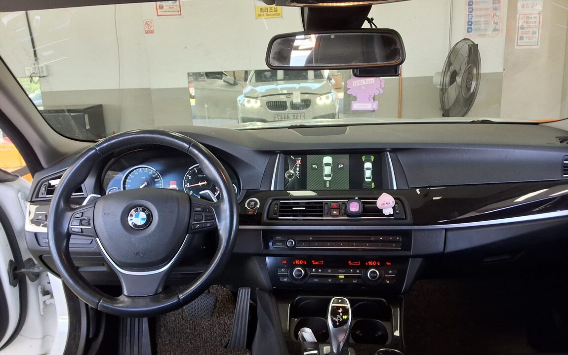 BMW 5 SERIES (6TH GEN) 528i xDRIVE 2014 - zdjęcie 11