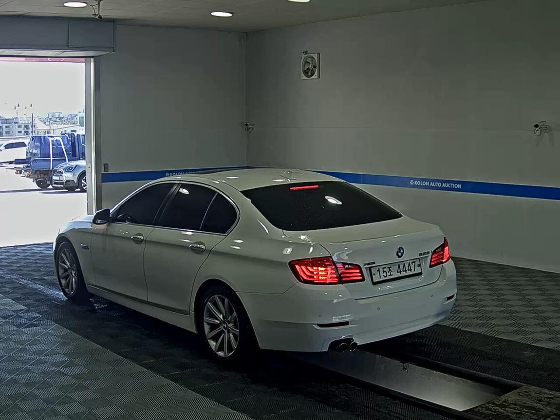 BMW 5 SERIES (6TH GEN) 528i xDRIVE 2014 - zdjęcie 6