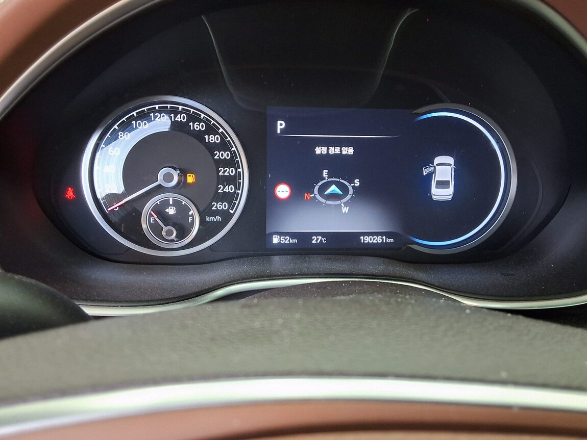 GENESIS THE ALL NEW G80 GASOLINE 2.5 AWD BASE MODEL 2022 - zdjęcie 9