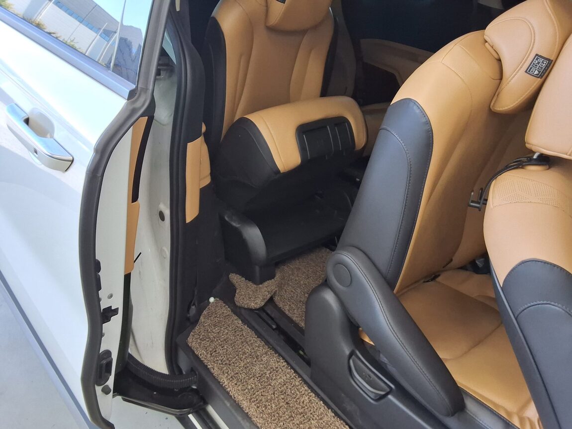 KIA NEW CARNIVAL (KA4) 9-SEATER DIESEL NOBLESSE 2023 - zdjęcie 13