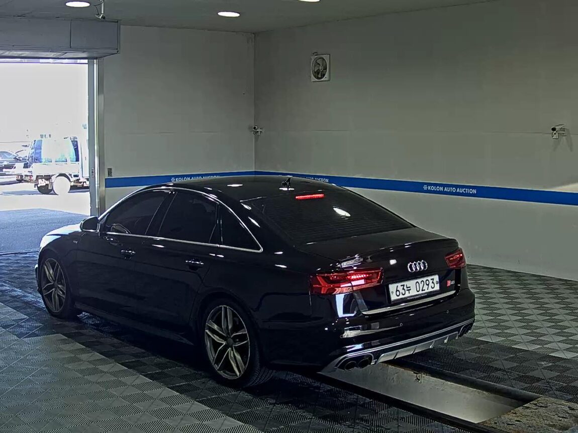 AUDI S6 (4TH GEN) 4.0 TFSI QUATTRO SPORT 2016 - zdjęcie 6