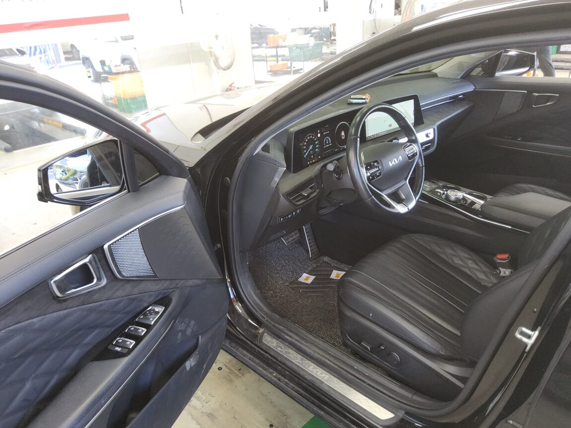 KIA K8 HYBRID HEV SIGNATURE 2023 - zdjęcie 10