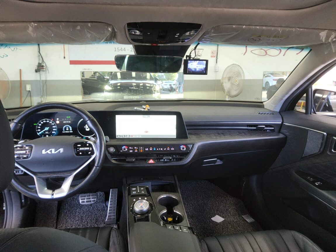 KIA K8 HYBRID HEV SIGNATURE 2023 - zdjęcie 11