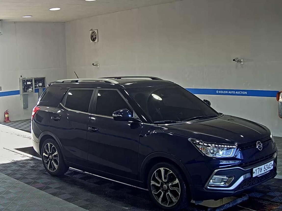 KG MOBILITY (SSANGYONG) TIVOLI AIR DIESEL 2WD IX 2017 - zdjęcie 3