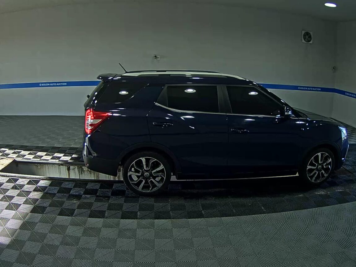 KG MOBILITY (SSANGYONG) TIVOLI AIR DIESEL 2WD IX 2017 - zdjęcie 4