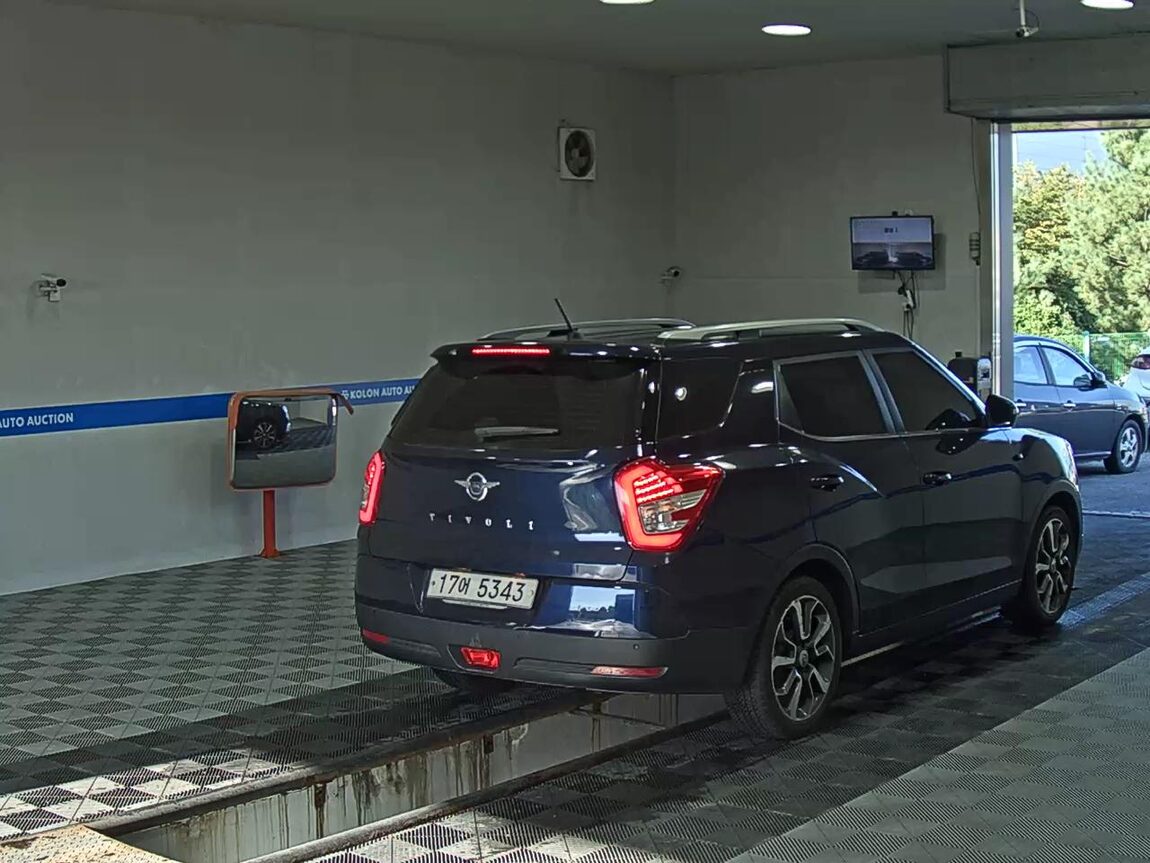 KG MOBILITY (SSANGYONG) TIVOLI AIR DIESEL 2WD IX 2017 - zdjęcie 5