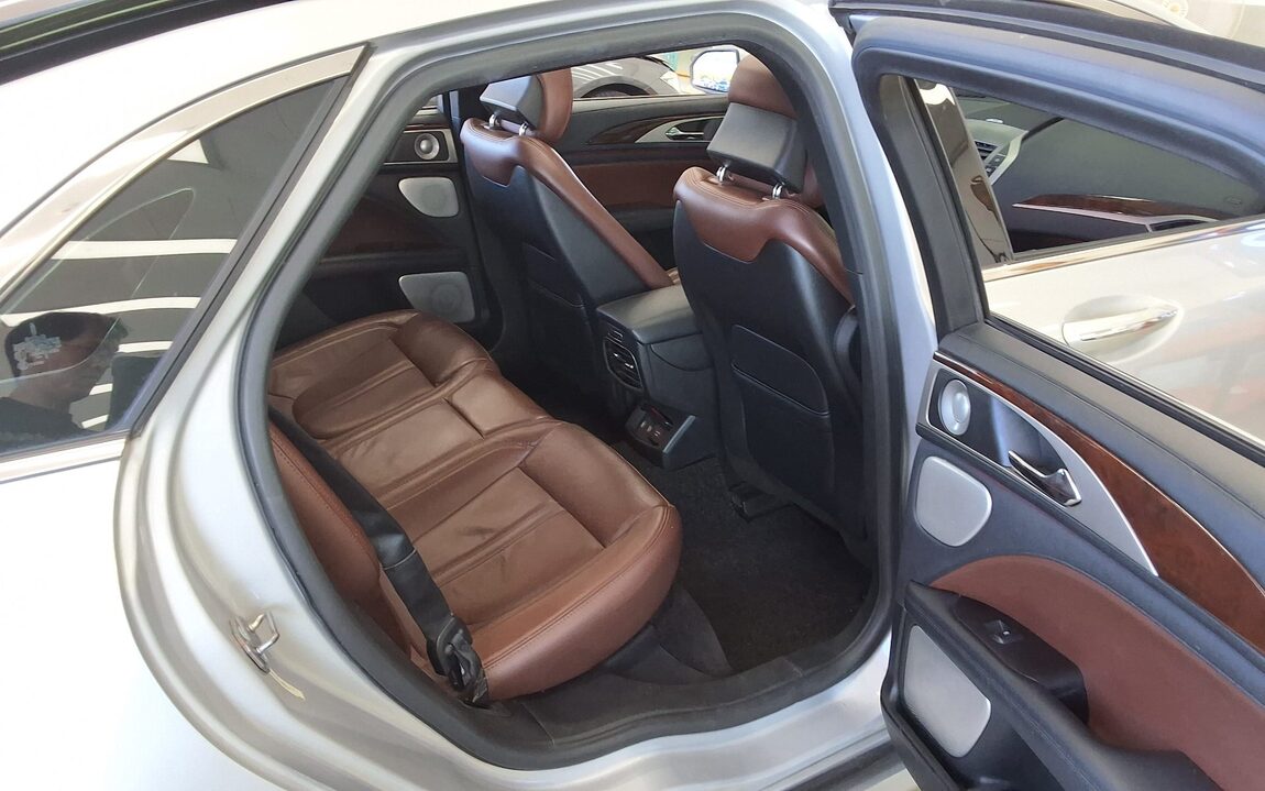 LINCOLN NEW MKZ 2.0 HYBRID RESERVE 2017 - zdjęcie 13