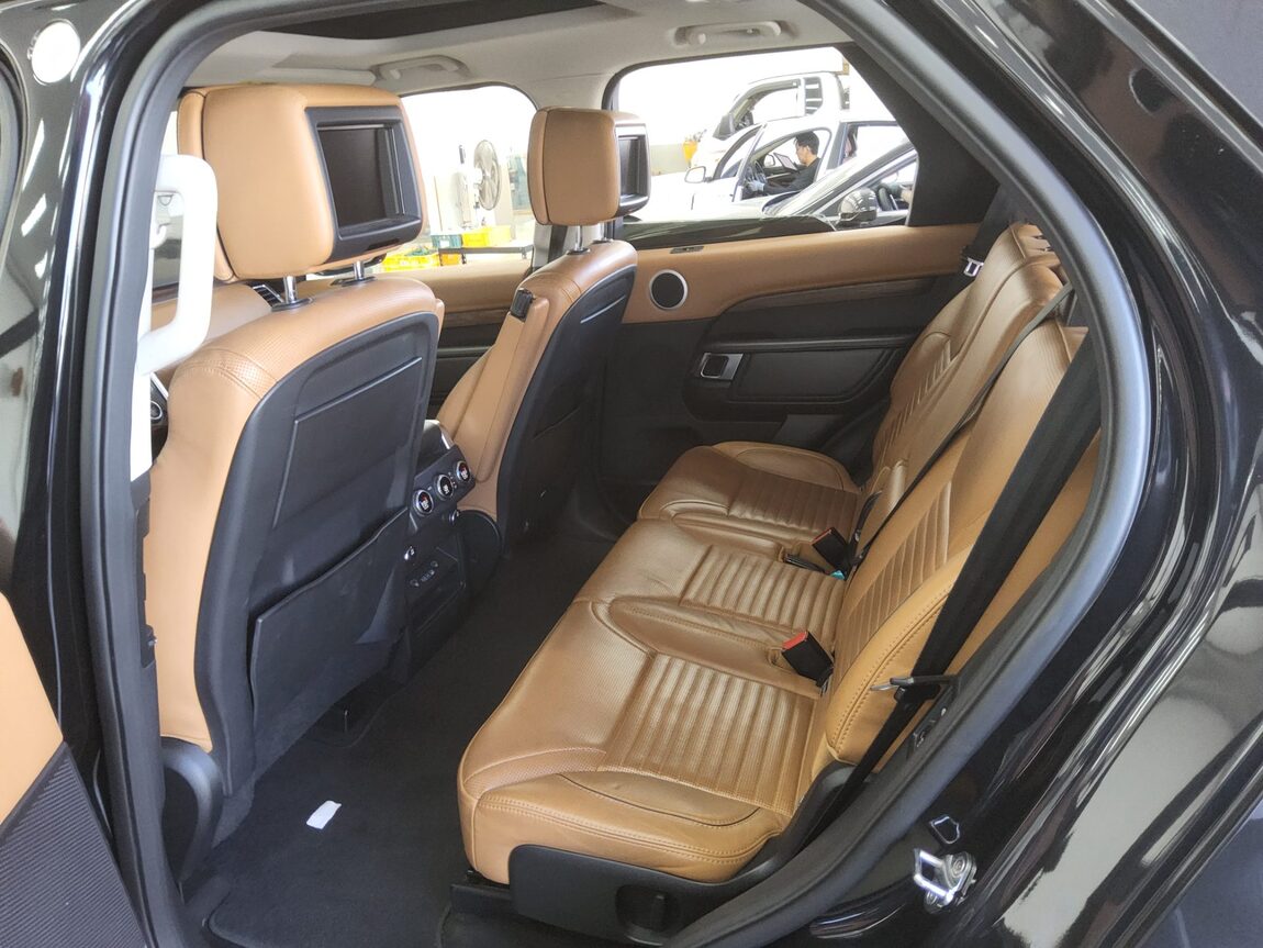 LAND ROVER DISCOVERY 5 3.0 TD6 HSE LUXURY 2017 - zdjęcie 12
