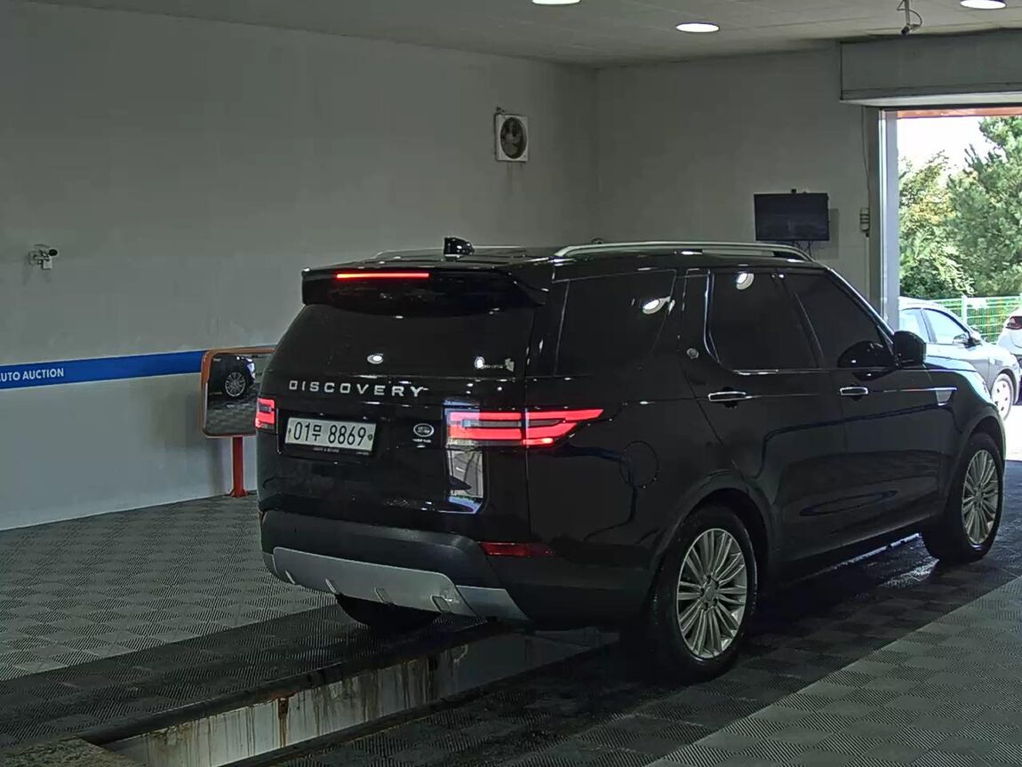 LAND ROVER DISCOVERY 5 3.0 TD6 HSE LUXURY 2017 - zdjęcie 5
