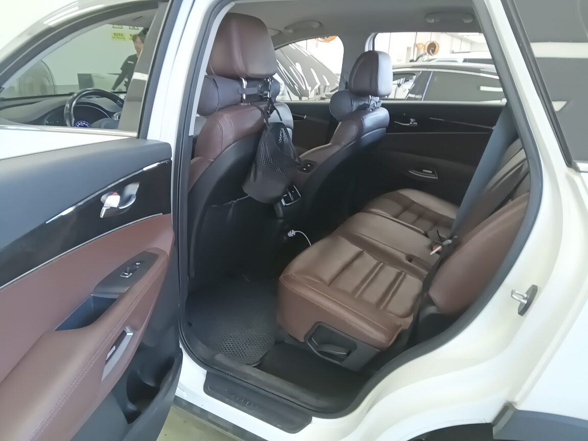 KIA ALL NEW SORENTO R2.2 4WD NOBLESSE 2016 - zdjęcie 12