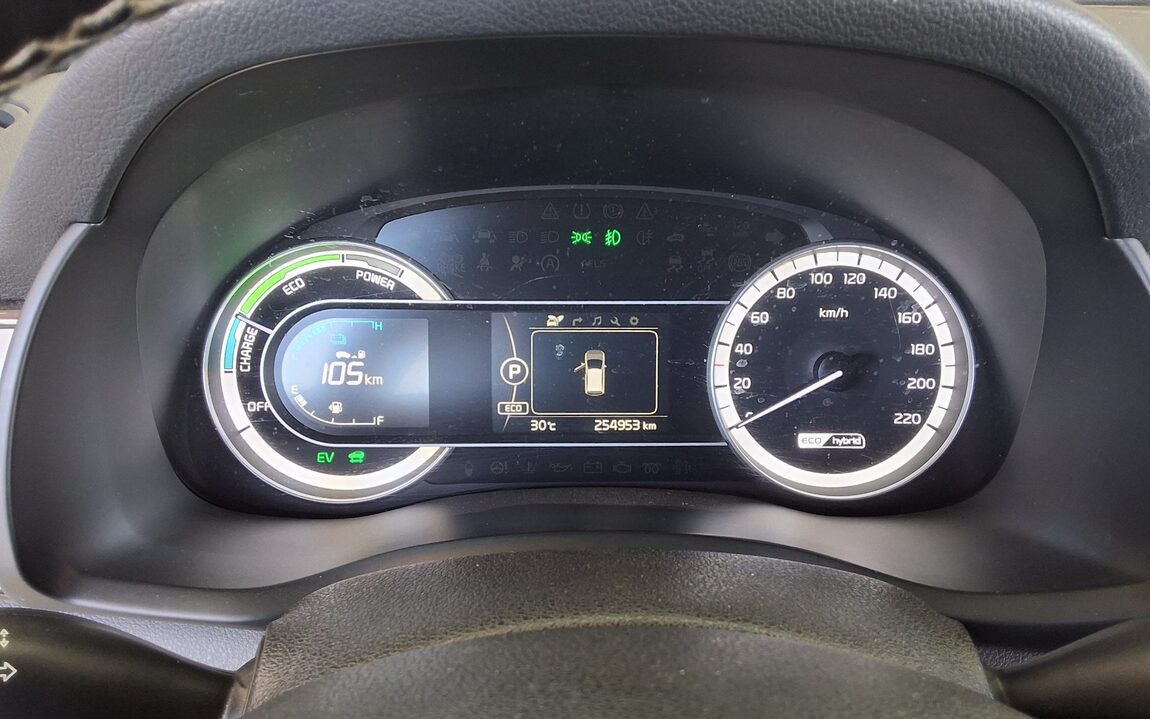 KIA NIRO 1.6 HYBRID PRESTIGE 2017 - zdjęcie 9