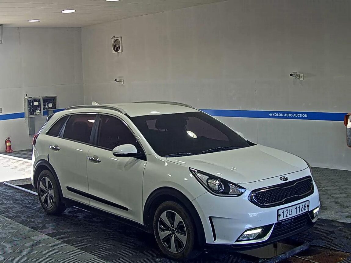 KIA NIRO 1.6 HYBRID PRESTIGE 2017 - zdjęcie 3