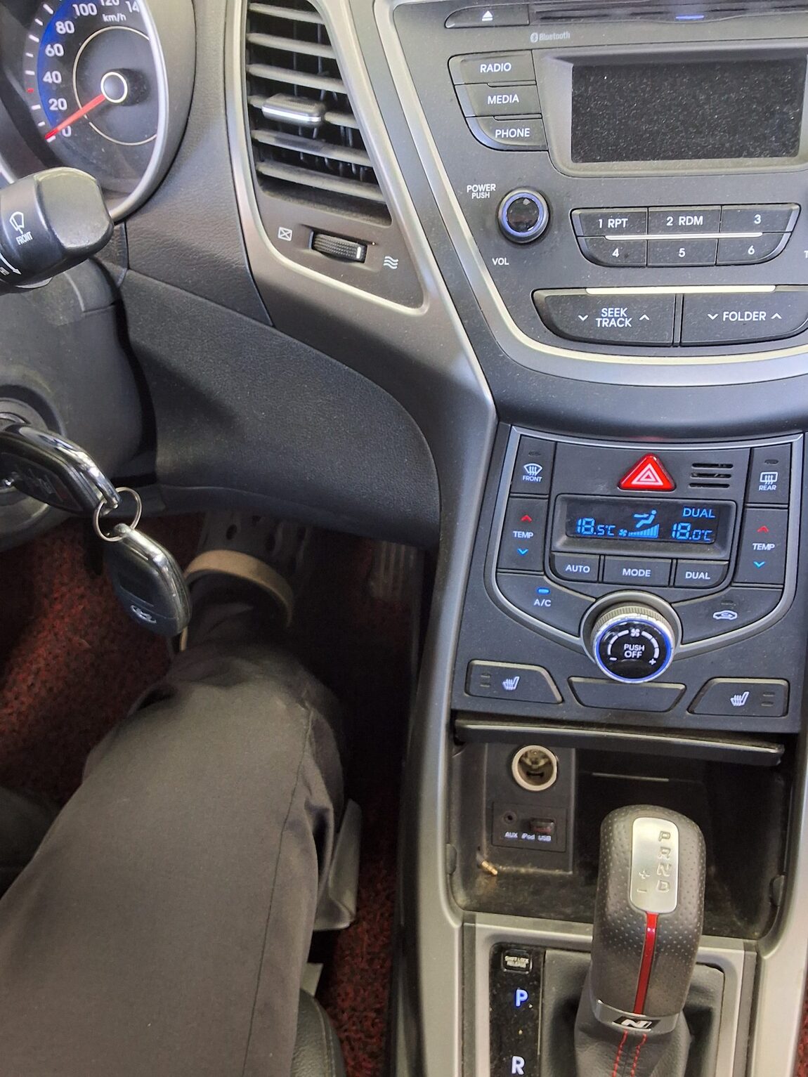 HYUNDAI THE NEW AVANTE MD 1.6 GDi SMART 2015 - zdjęcie 17