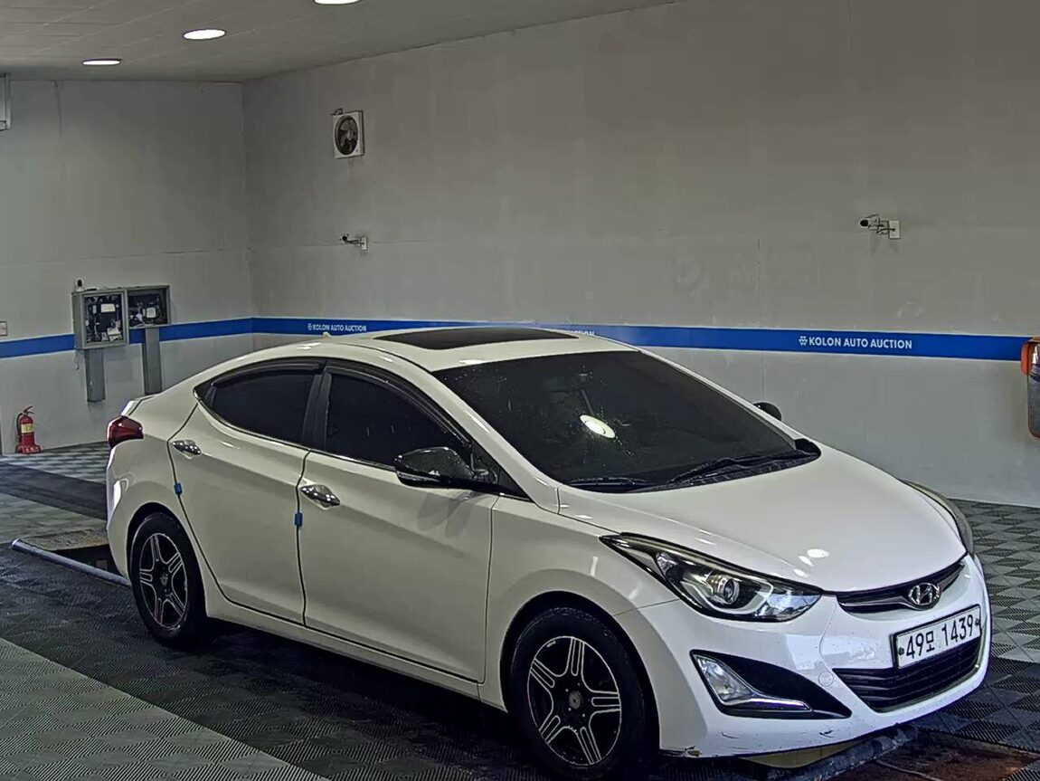 HYUNDAI THE NEW AVANTE MD 1.6 GDi SMART 2015 - zdjęcie 3