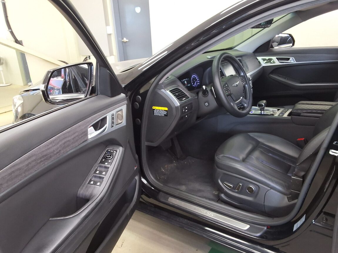 GENESIS G80 3.3 GDi AWD LUXURY 2017 - zdjęcie 11