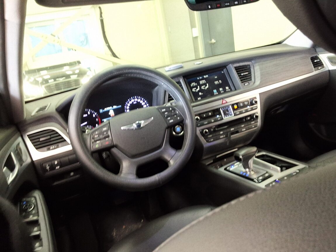GENESIS G80 3.3 GDi AWD LUXURY 2017 - zdjęcie 12
