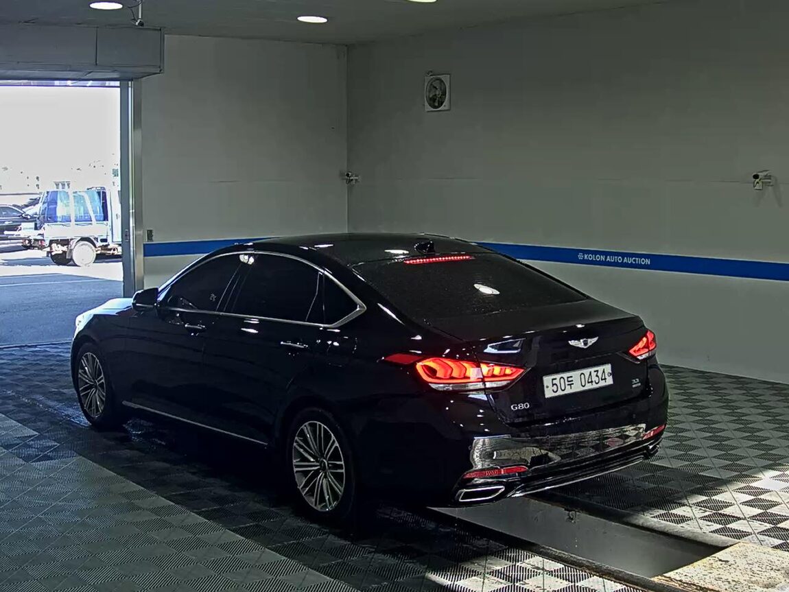 GENESIS G80 3.3 GDi AWD LUXURY 2017 - zdjęcie 6