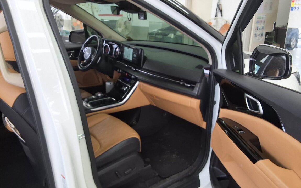 KIA NEW CARNIVAL (KA4) 9-SEATER DIESEL NOBLESSE 2023 - zdjęcie 20