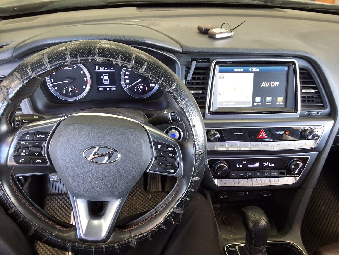 HYUNDAI LF SONATA NEW RISE LPi RENTAL CAR PREMIUM 2018 - zdjęcie 18