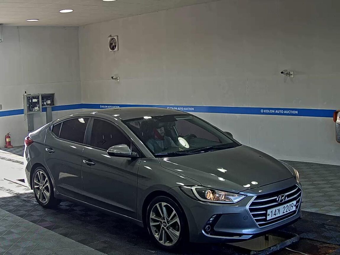 HYUNDAI AVANTE AD 1.6 GDi VALUE PLUS 2017 - zdjęcie 3