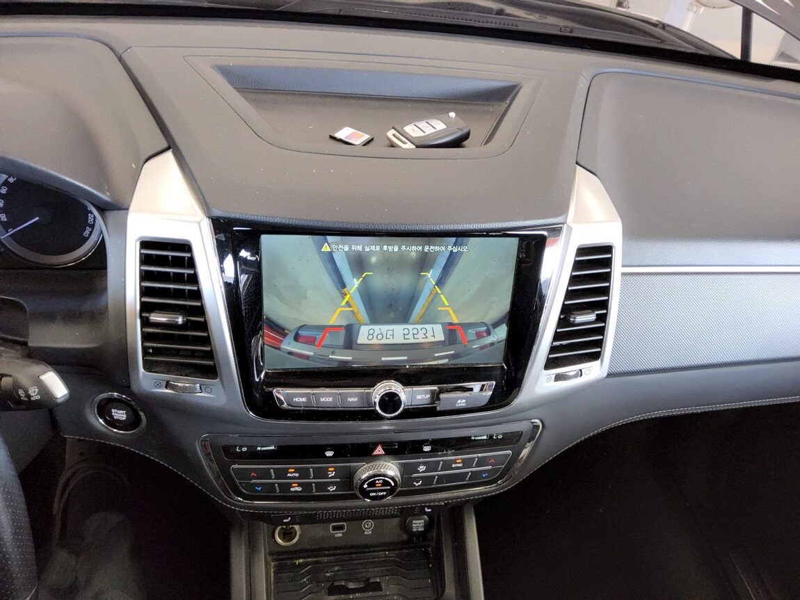 KG MOBILITY (SSANGYONG) REXTON SPORTS 2.2 4WD PRESTIGE 2018 - zdjęcie 18