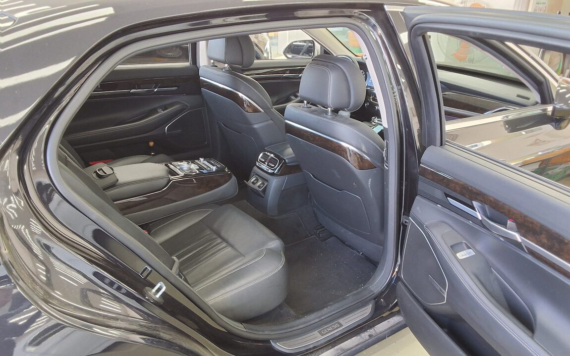GENESIS G90 3.3T AWD PREMIUM LUXURY 2020 - zdjęcie 13