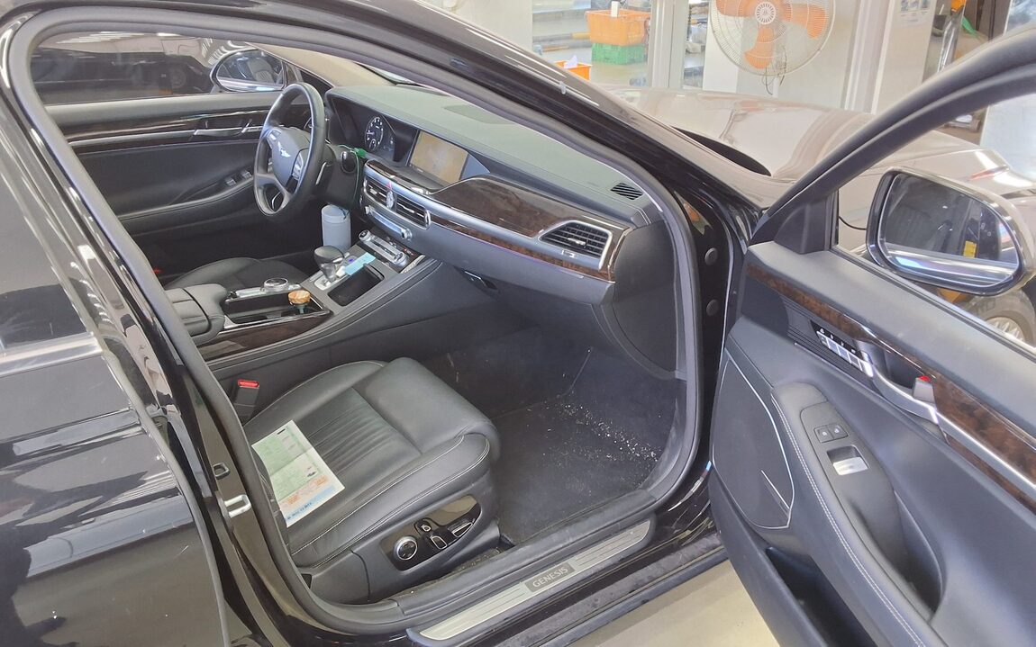 GENESIS G90 3.3T AWD PREMIUM LUXURY 2020 - zdjęcie 14