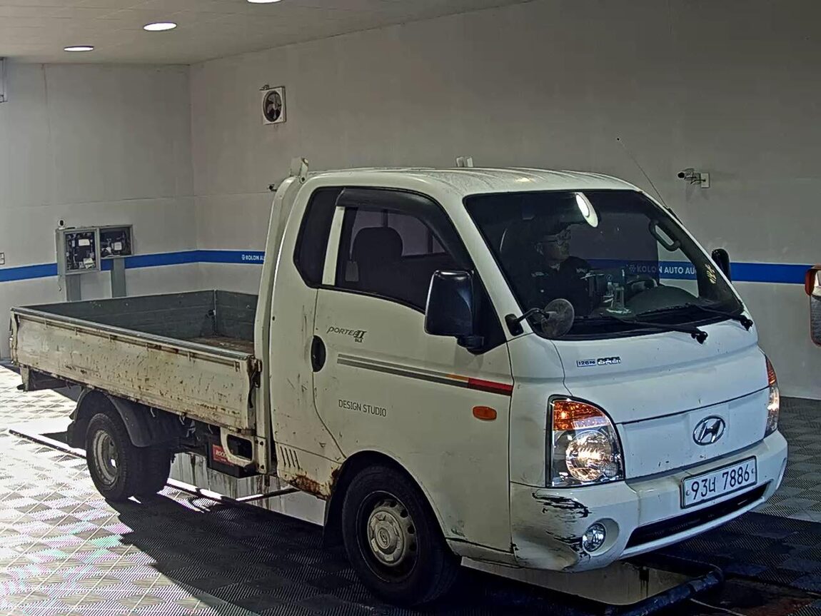 HYUNDAI PORTER II CRDi SUPER CAB EXTRA LONG WHEELBASE DELUXE 2012 - zdjęcie 3