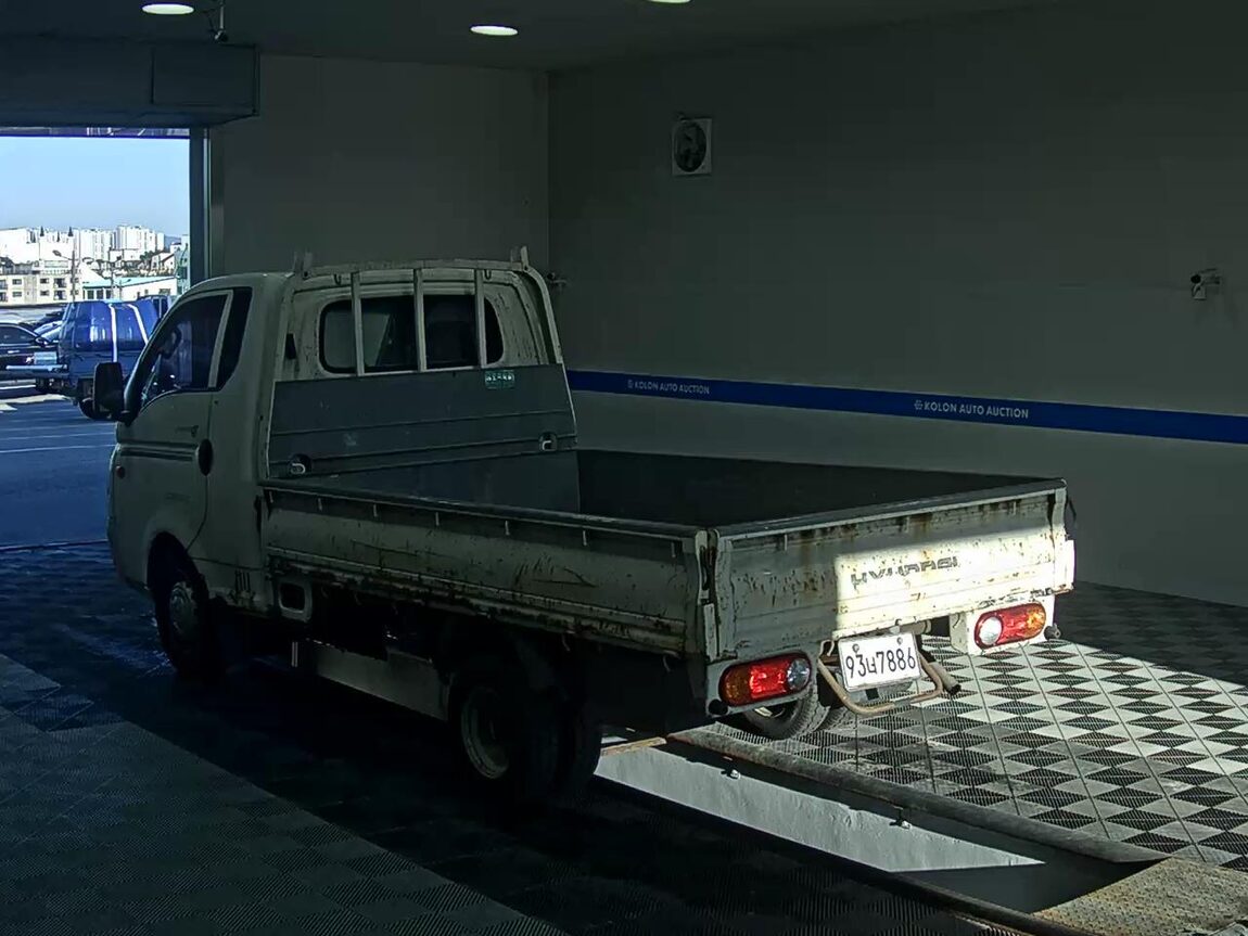 HYUNDAI PORTER II CRDi SUPER CAB EXTRA LONG WHEELBASE DELUXE 2012 - zdjęcie 6