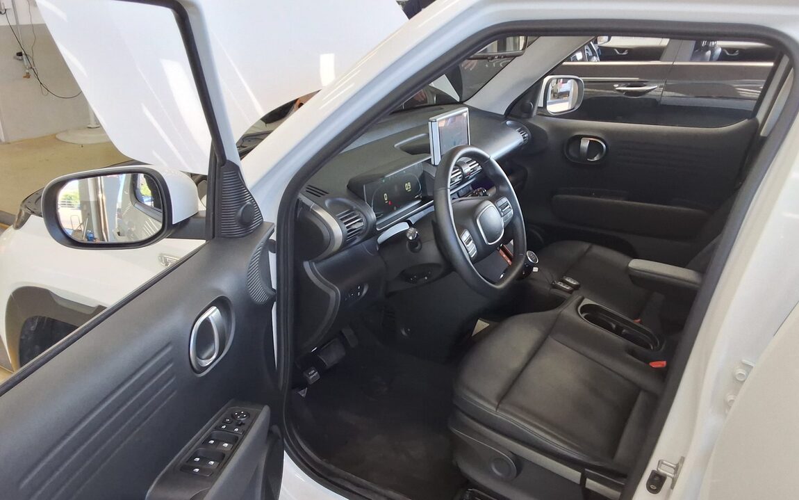 HYUNDAI CASPER GASOLINE 1.0 TURBO THE ESSENTIAL 2024 - zdjęcie 10