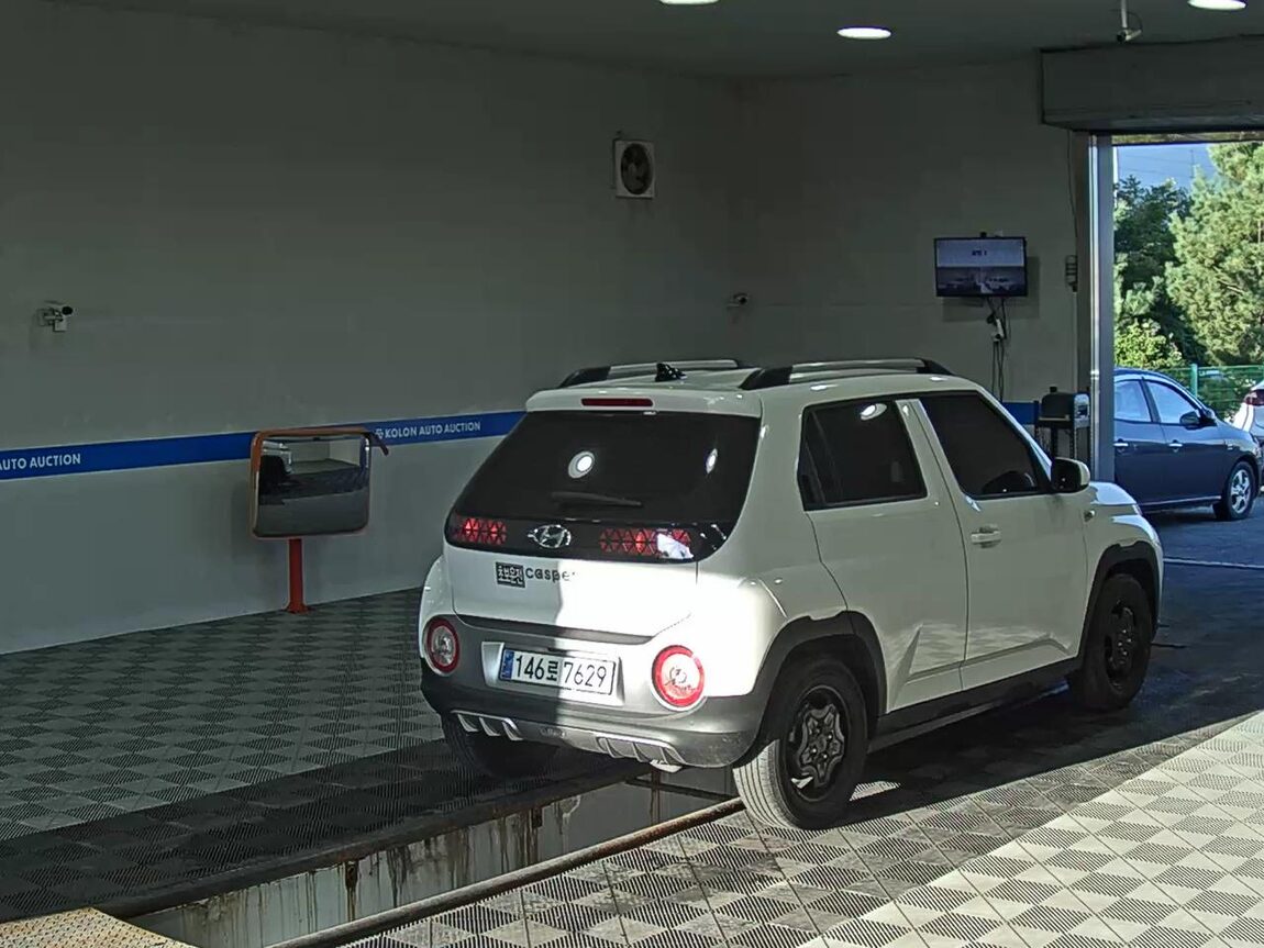 HYUNDAI CASPER GASOLINE 1.0 TURBO THE ESSENTIAL 2024 - zdjęcie 5