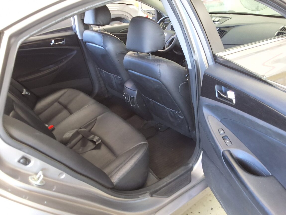 HYUNDAI YF SONATA CVVL LUXURY 2012 - zdjęcie 14