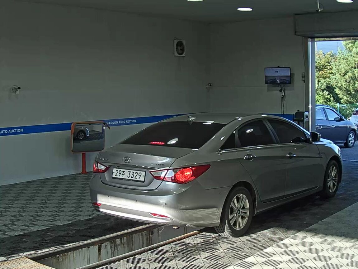 HYUNDAI YF SONATA CVVL LUXURY 2012 - zdjęcie 5