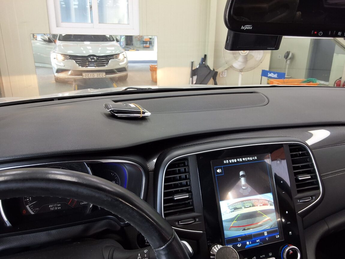 RENAULT (SAMSUNG) SM6 2.0 GDe LE 2016 - zdjęcie 25