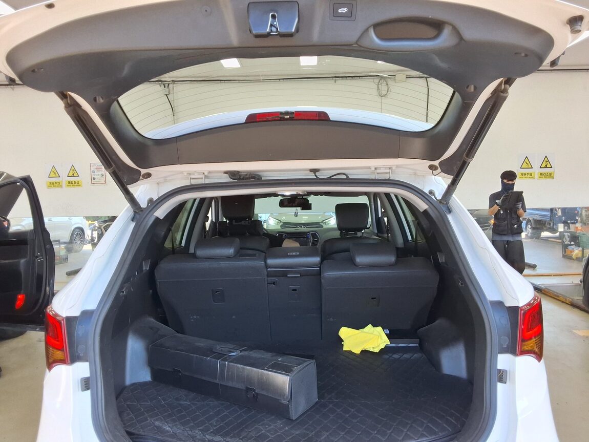 HYUNDAI SANTA FE THE PRIME DIESEL R2.0 2WD EXCLUSIVE 2016 - zdjęcie 15